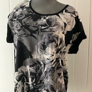 APT. 9 Women's Black Short Sleeve Tee